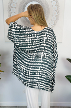 Load image into Gallery viewer, Short Tunic Dreamland Print
