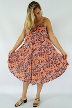 Load image into Gallery viewer, Mid Length Montego Dress Spotflower Print
