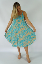 Load image into Gallery viewer, Mid Length Montego Dress Spotflower Print
