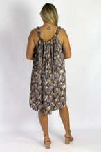 Load image into Gallery viewer, Short Magnum Dress Calcutta Print
