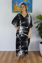 Load image into Gallery viewer, Long Kaftan Dress Outline Print
