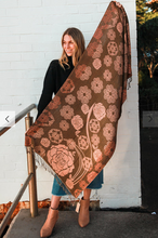 Load image into Gallery viewer, Large Pashmina Scarf Rose Print
