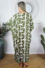 Load image into Gallery viewer, Long Kaftan Dress Hampshire Print
