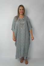 Load image into Gallery viewer, Long Kaftan Dress Links Print
