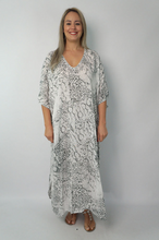 Load image into Gallery viewer, Long Kaftan Dress Animal Print
