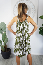 Load image into Gallery viewer, Short Magnum Dress Veronica Print
