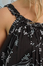 Load image into Gallery viewer, Short Magnum Dress Sari Print
