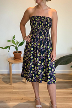 Load image into Gallery viewer, Short Smock Dress Tulips Print
