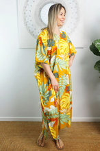 Load image into Gallery viewer, Premium Long Kaftan Dress Tiwi Print
