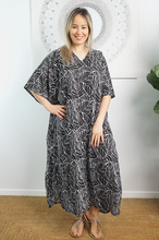 Load image into Gallery viewer, Premium Long Kaftan Dress Jungle Print
