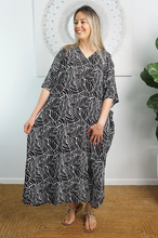 Load image into Gallery viewer, Premium Long Kaftan Dress Jungle Print
