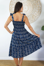 Load image into Gallery viewer, 3/4 Tie Up Smock Dress Katmandu Print
