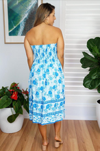 Load image into Gallery viewer, Short Smock Dress Roses Print
