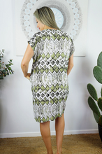 Load image into Gallery viewer, Cruiser Dress Abstract Diamond Print
