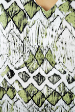 Load image into Gallery viewer, Cruiser Dress Abstract Diamond Print
