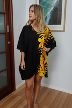 Load image into Gallery viewer, Short Tunic Palm Frond Print
