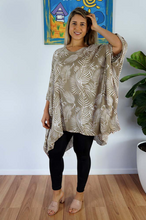 Load image into Gallery viewer, Short Tunic Palm Cove Print
