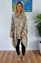 Load image into Gallery viewer, Short Tunic Palm Cove Print

